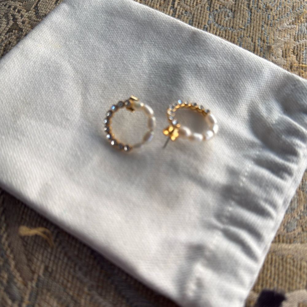 PRICE CUT!! Stunning J Crew Gold and Pearl Hoop Earrings